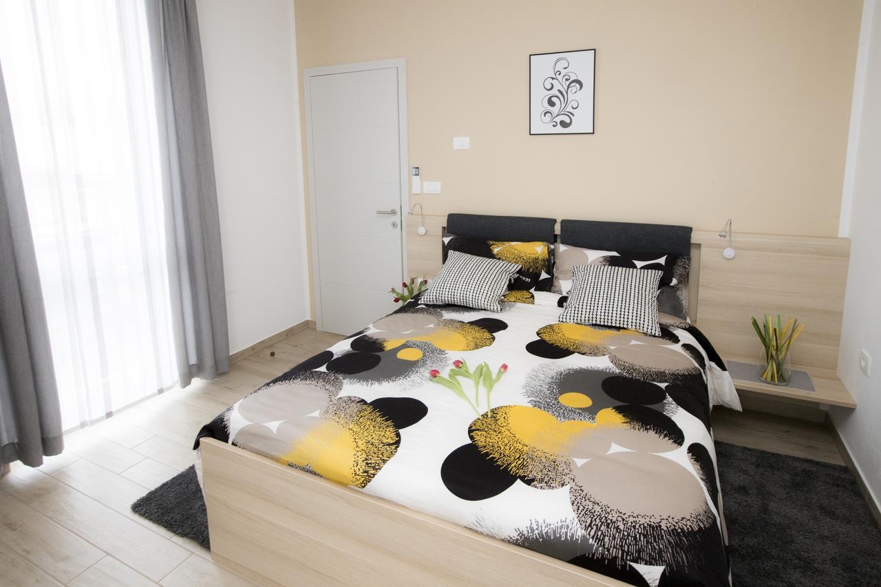 Apartma Grze Постойна Екстериор снимка